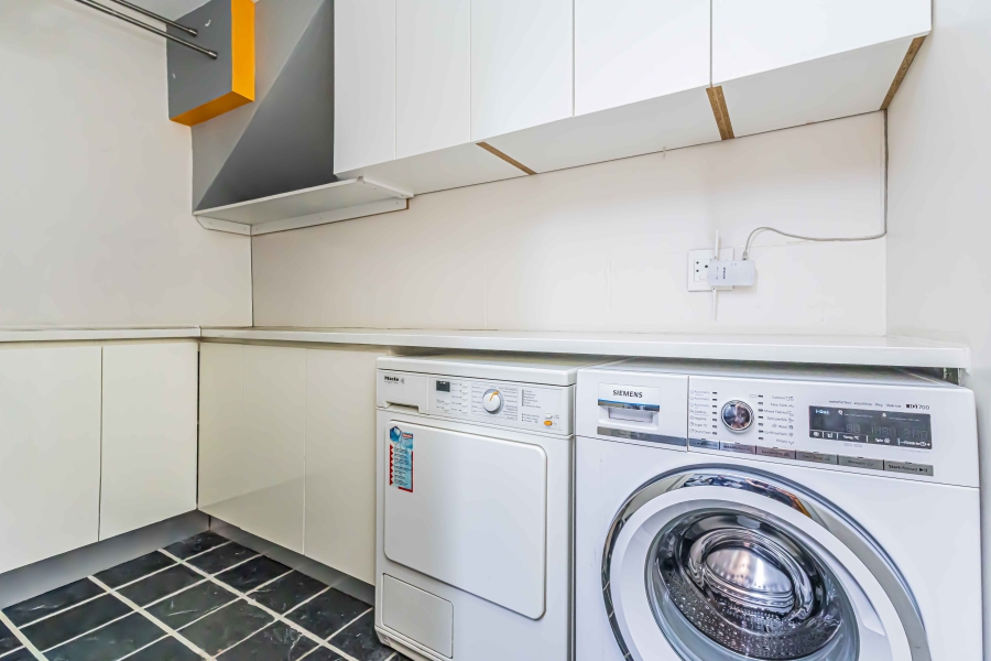 To Let 2 Bedroom Property for Rent in De Waterkant Western Cape